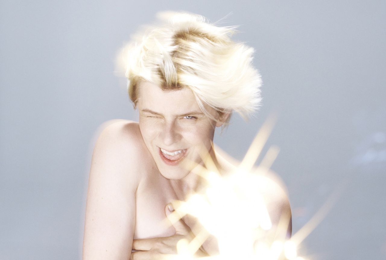 Robyn – Sexistential