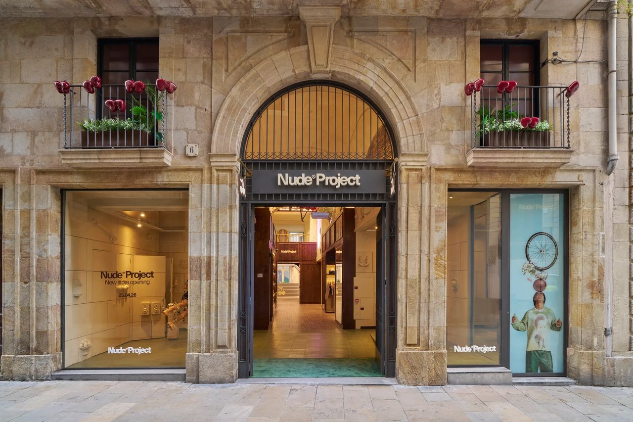 Nude Project abre Masia Gallery