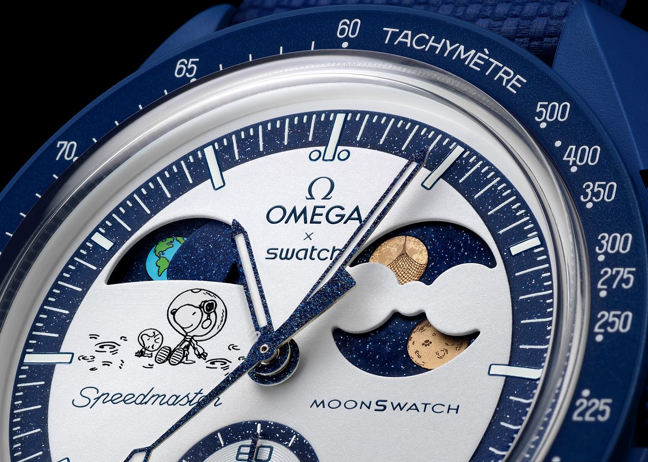 Swatch “Mission To Earthphase - Moonshine Gold”