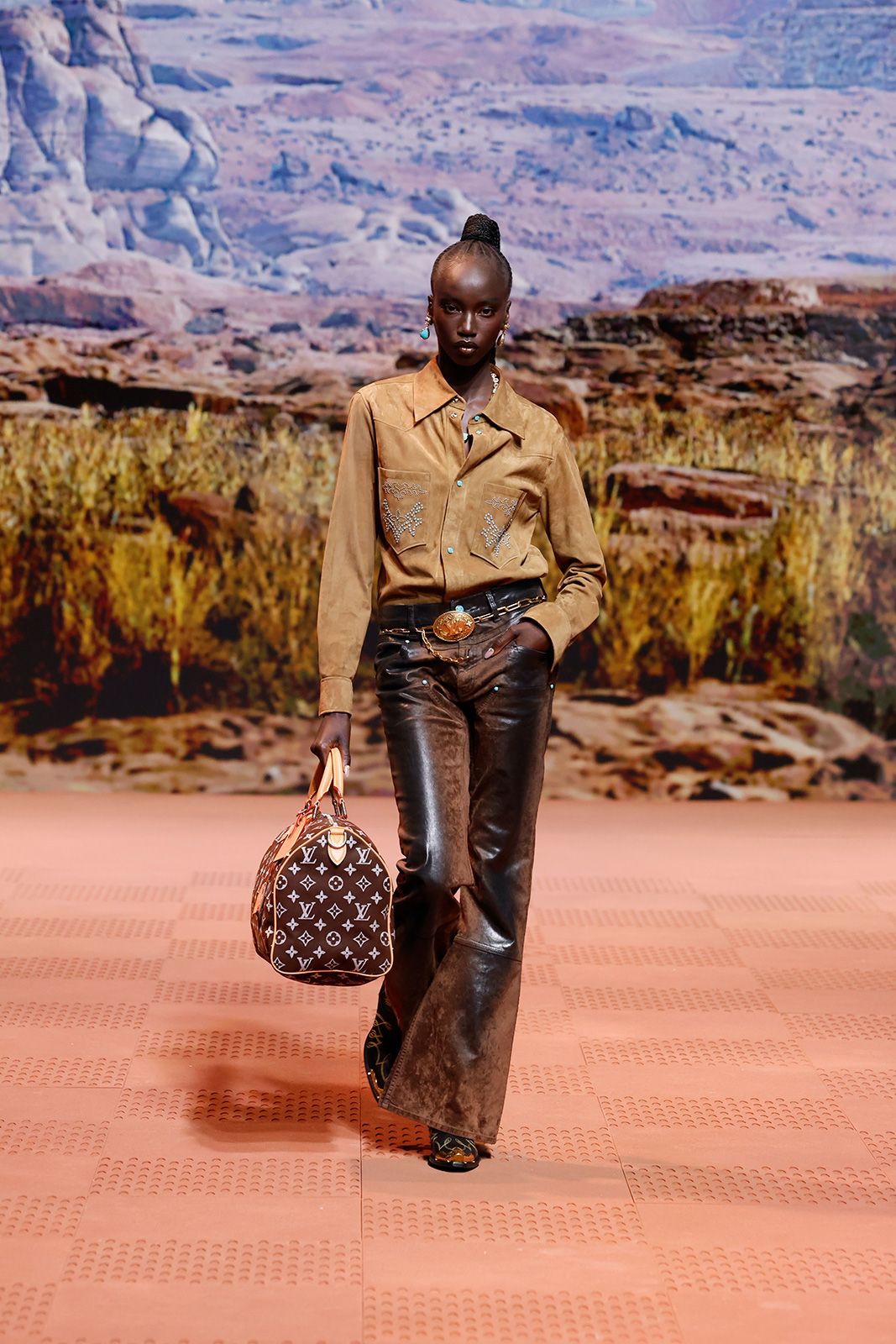 LOUIS_VUITTON_MENS_FALL_WINTER_2024_9.jpg