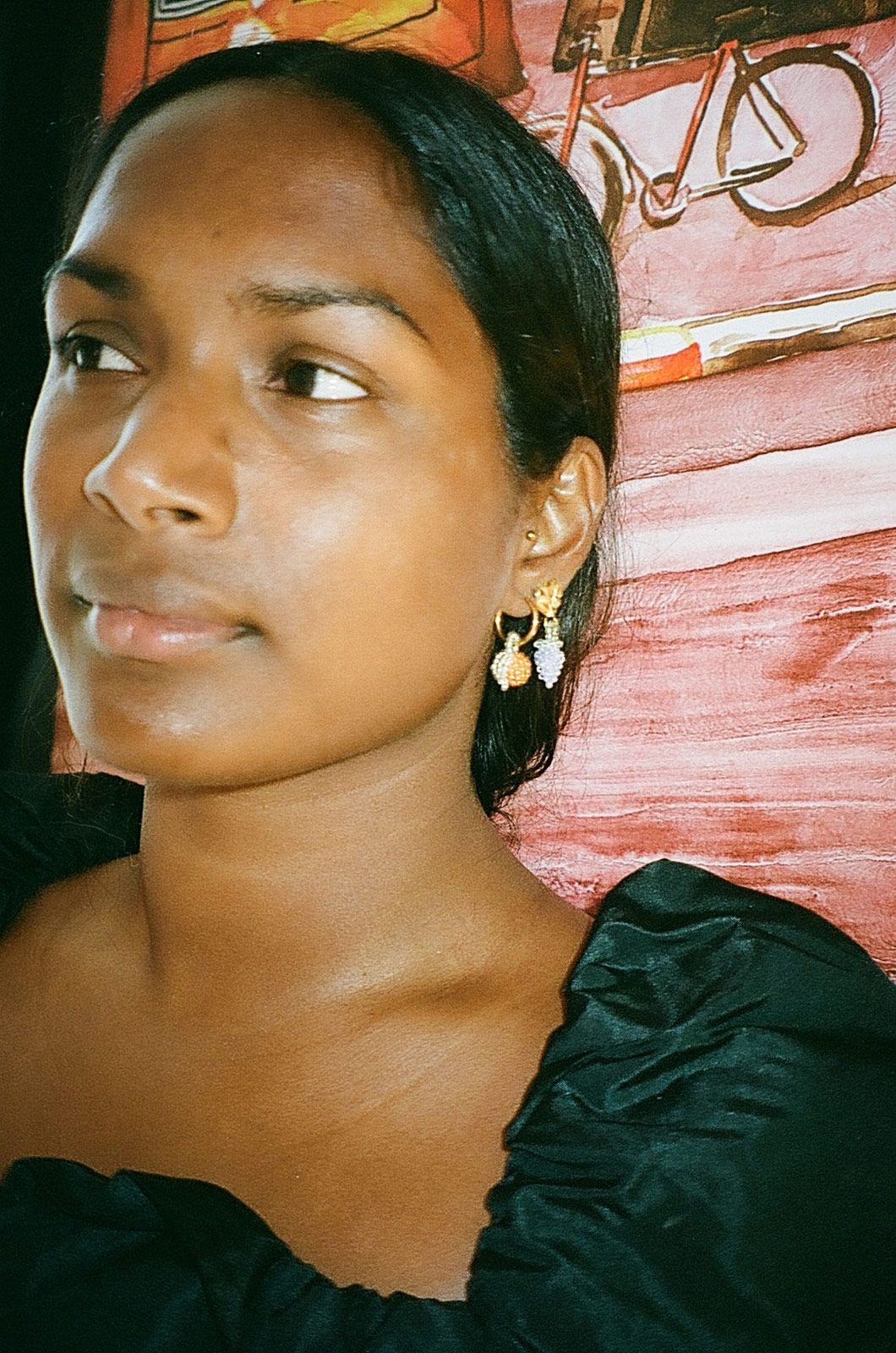 Pura Utz1391 Grape Earring Campaign.jpg