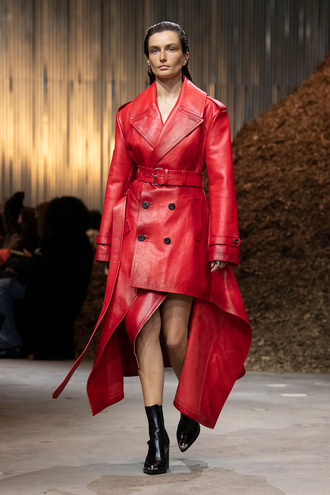 Alexander Mc Queen Fw 2022 Metalmagazine 16.jpg