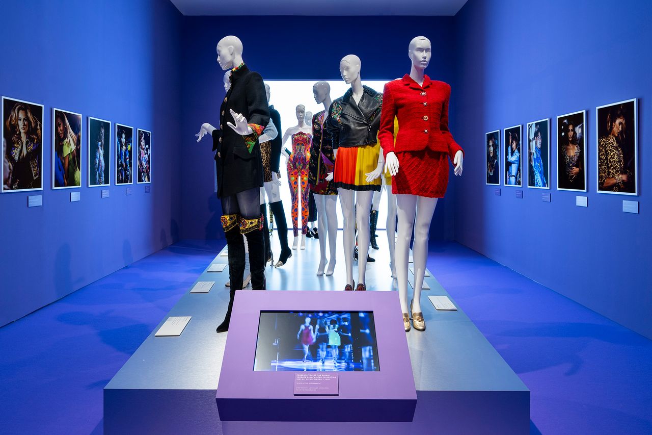 Gianni_Versace_Retrospective_7.jpg