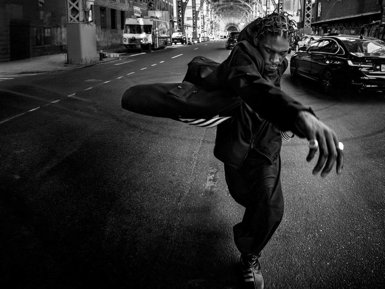 Y-3_FW24_Campaign_3.jpg