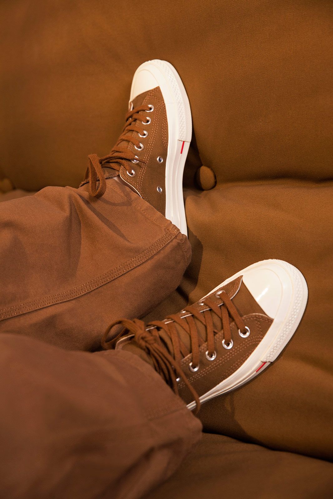 S U17 Conv Crht Lifestyle Brown Sk U158432 C on Body.jpg