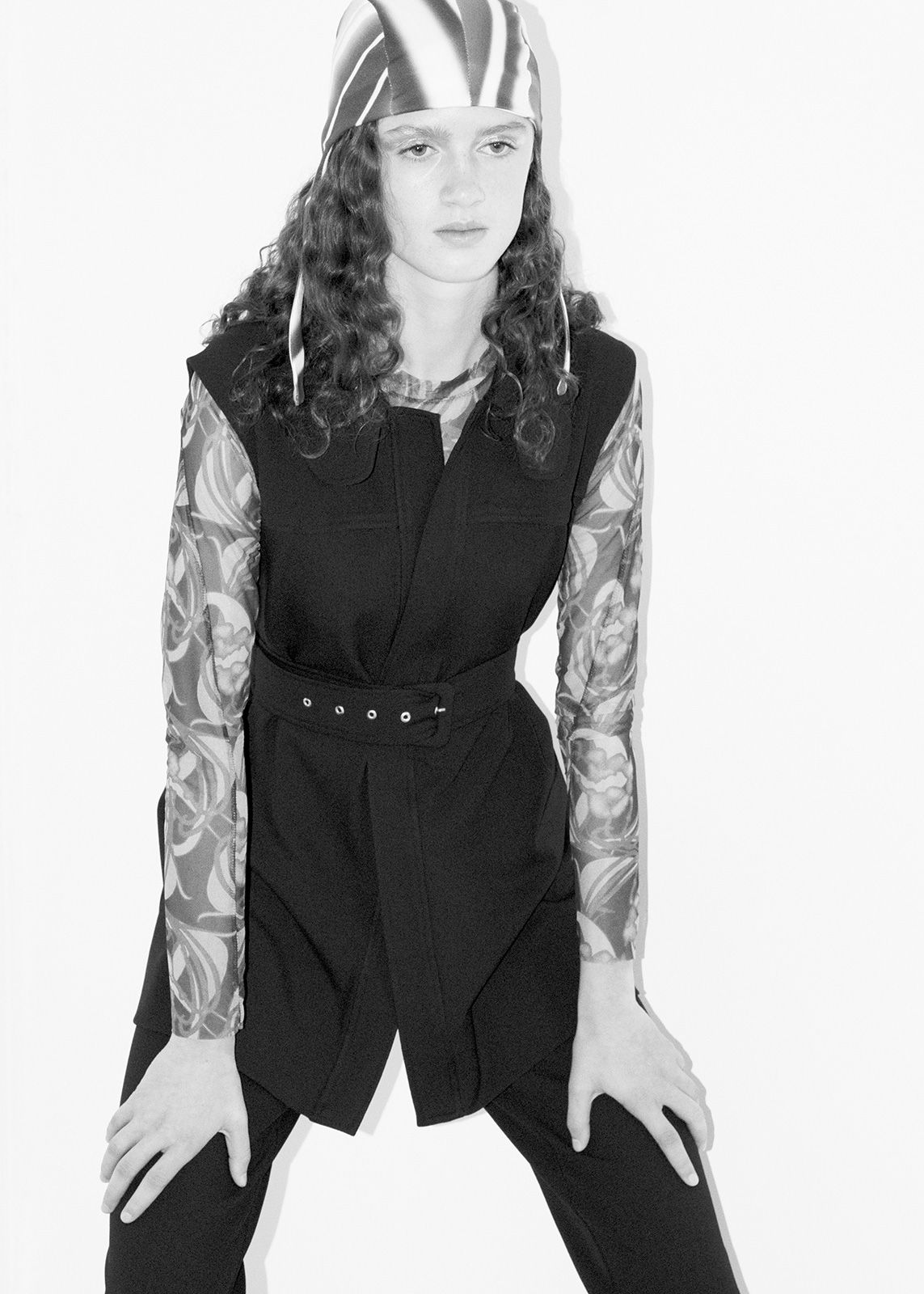 Anne Isabella Metalmagazine 16.jpg