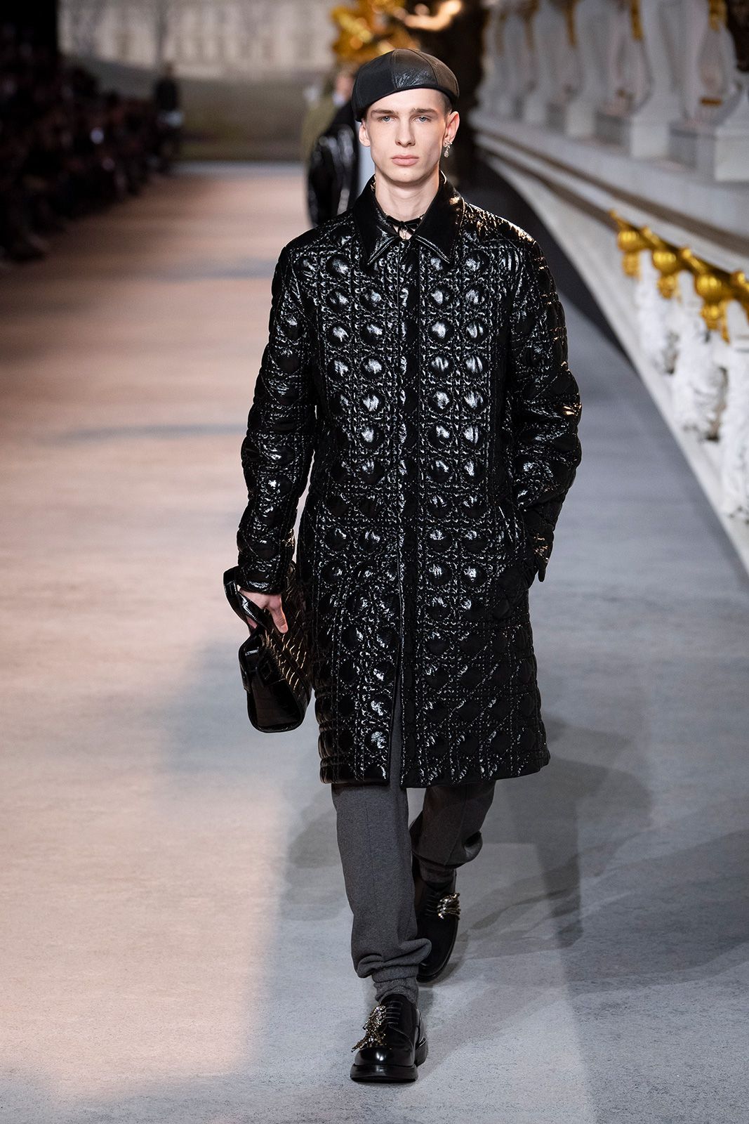Dior Men W22 23 06.jpg
