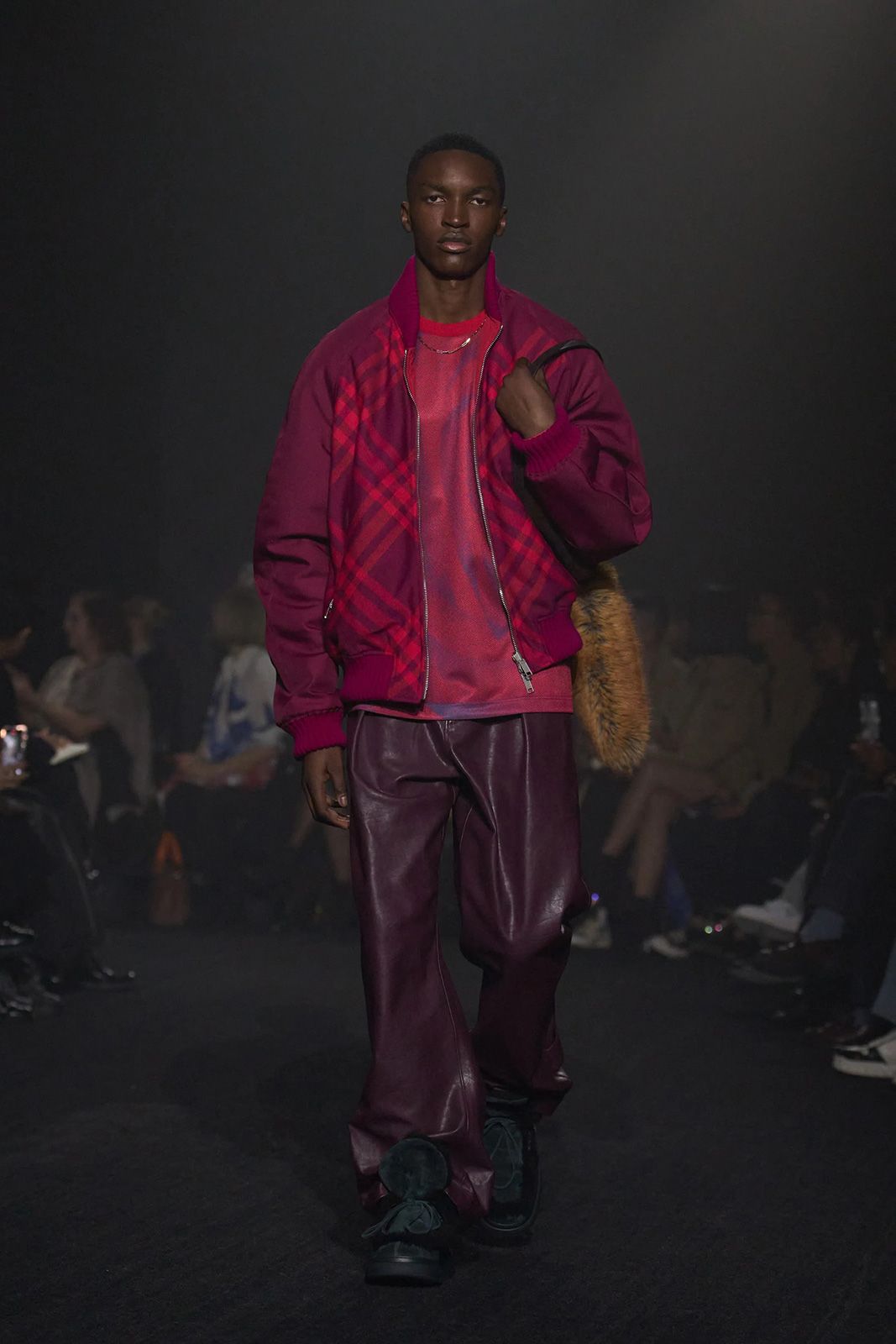 Burberry Fall 2023 Ready to Wear Gorunway 12.jpg