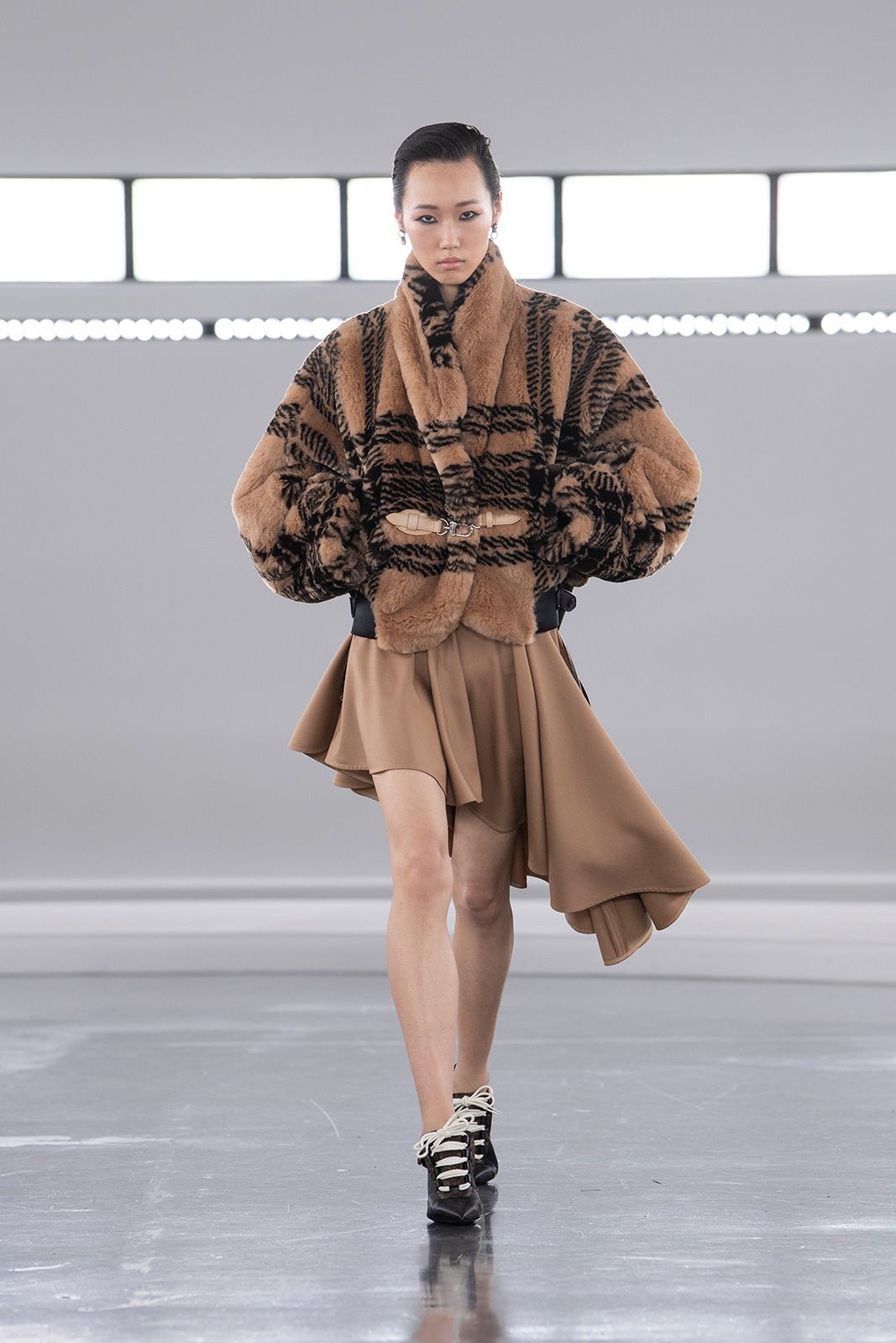 Louis_Vuitton_Women_s_Pre-Fall_2024_44.jpg