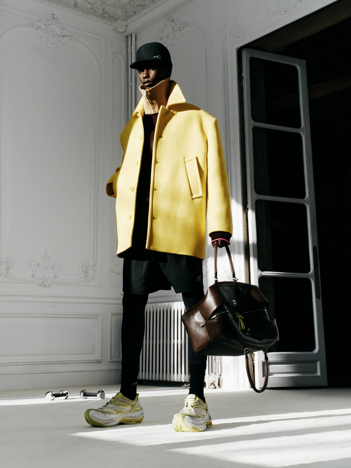 BALENCIAGA-FALL-26_20.jpg