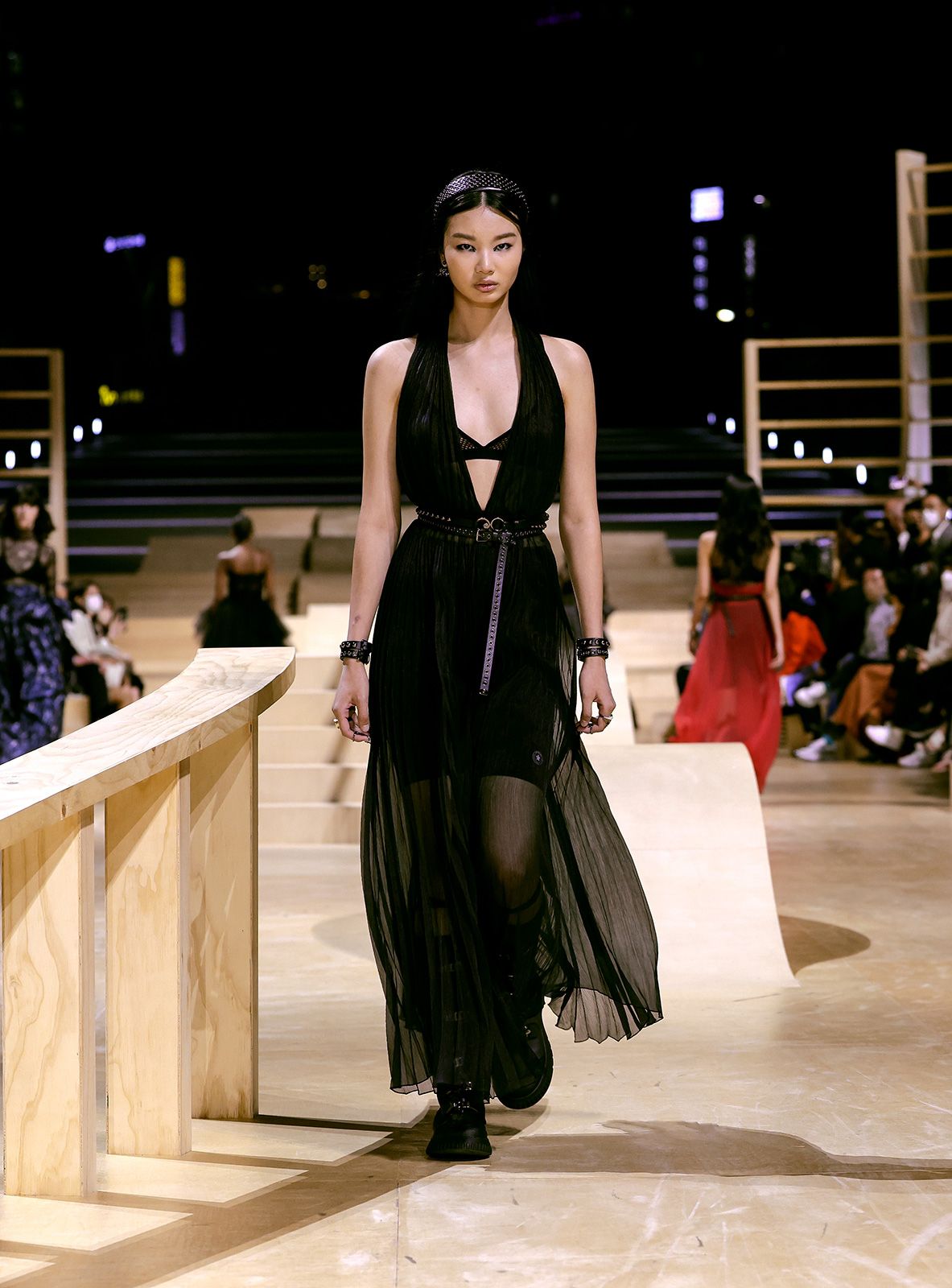 Dior Fall 2022 Show Metalmagazine 54.jpg