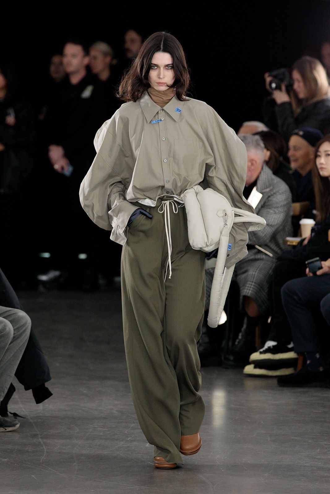 Maison Mihara Yasuhiro F W 2023 17.jpg