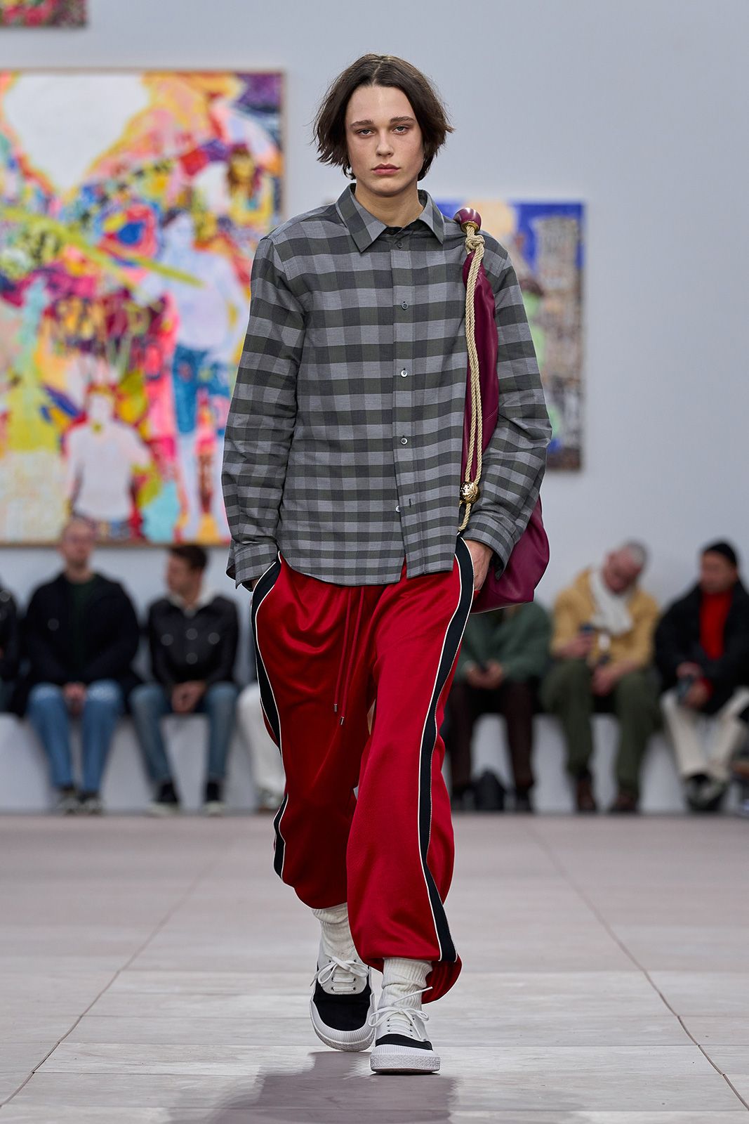 LOEWE_FW24_MW_SHOW_38.jpg