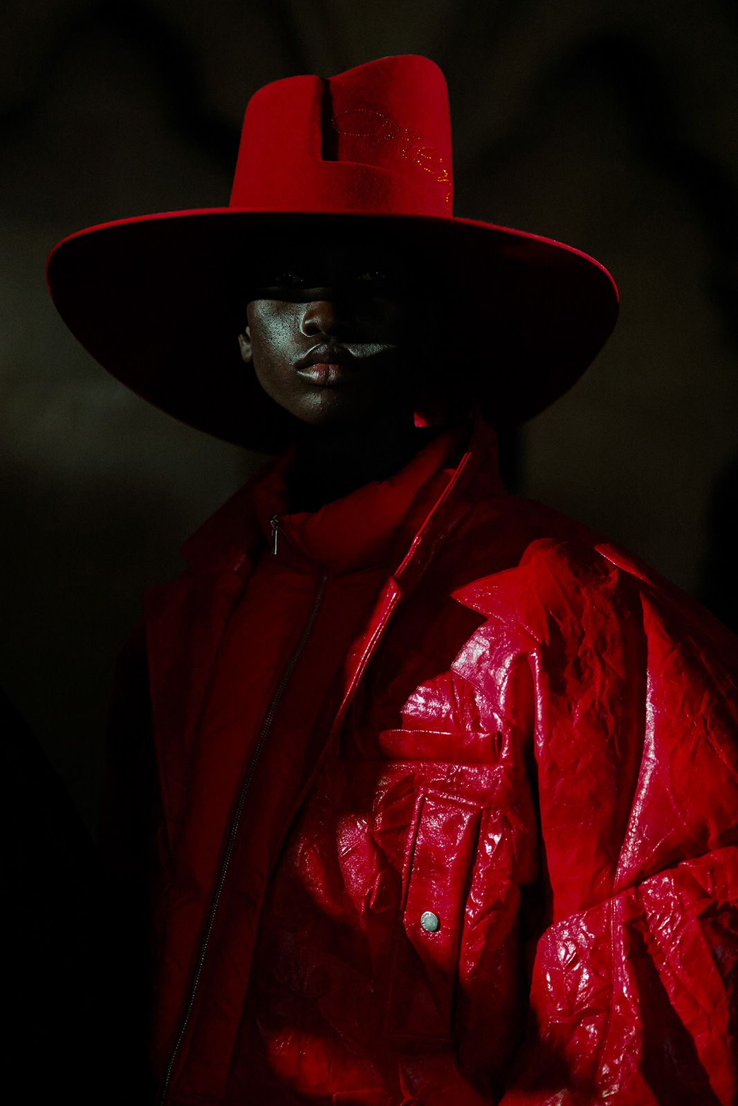 chen-peng-fw024-backstage-03.jpg