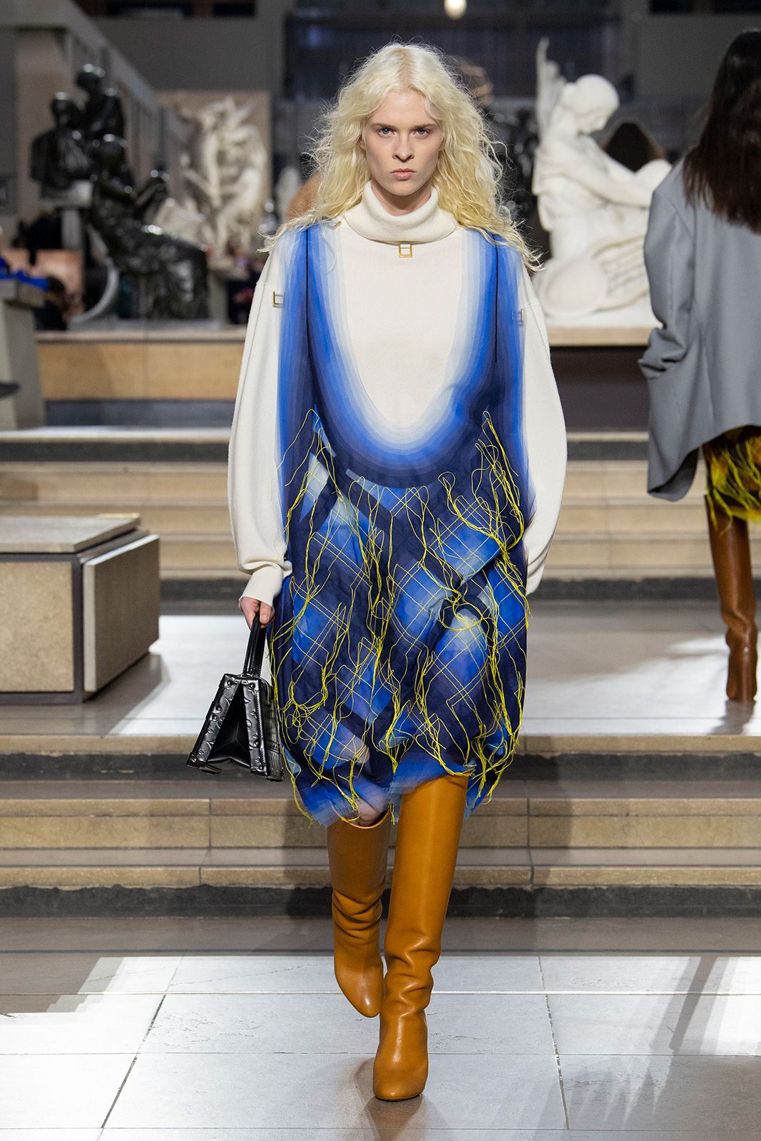 Louis Vuitton F W22 Look 32.jpg