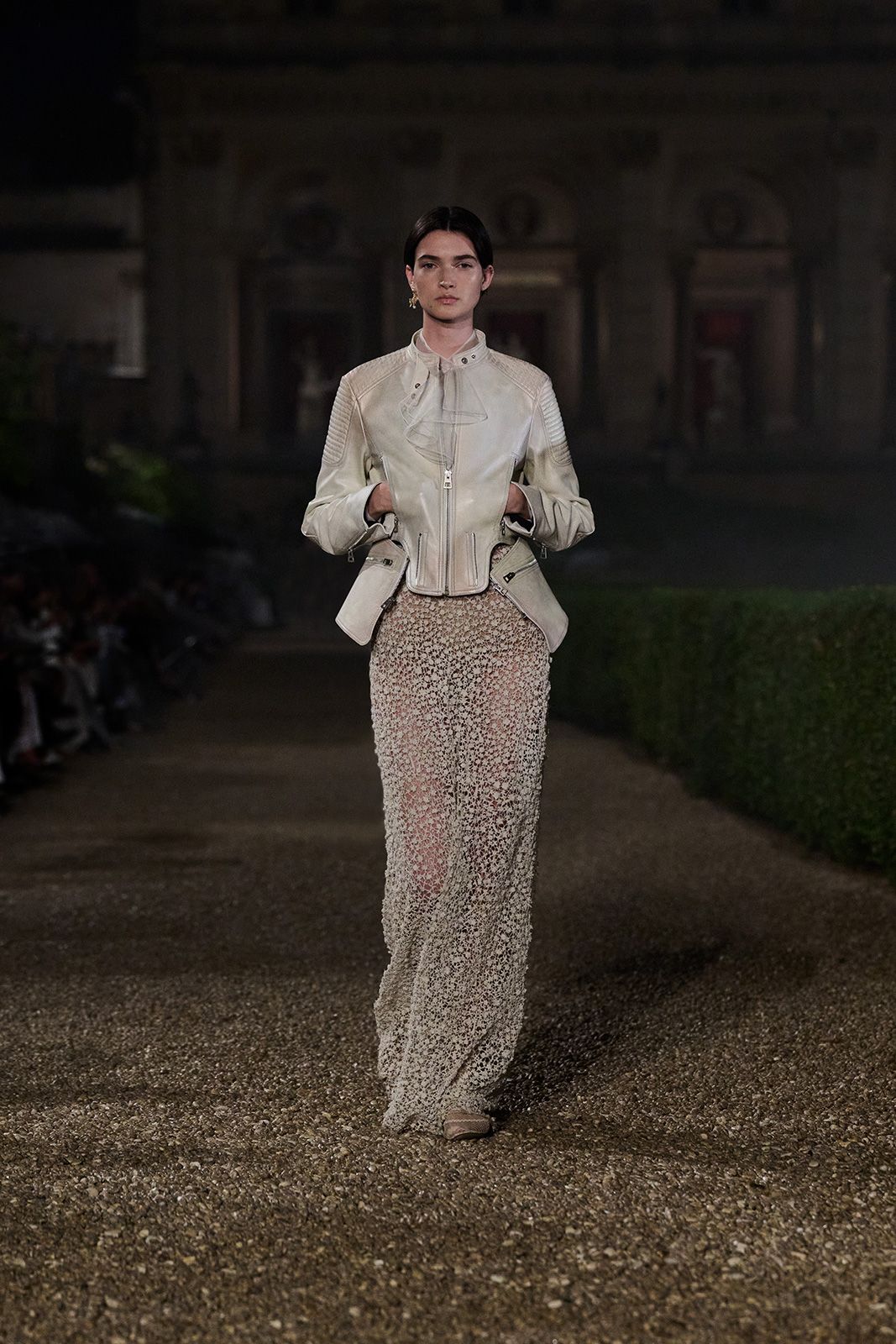 DIOR-CRUISE-26_17.jpg