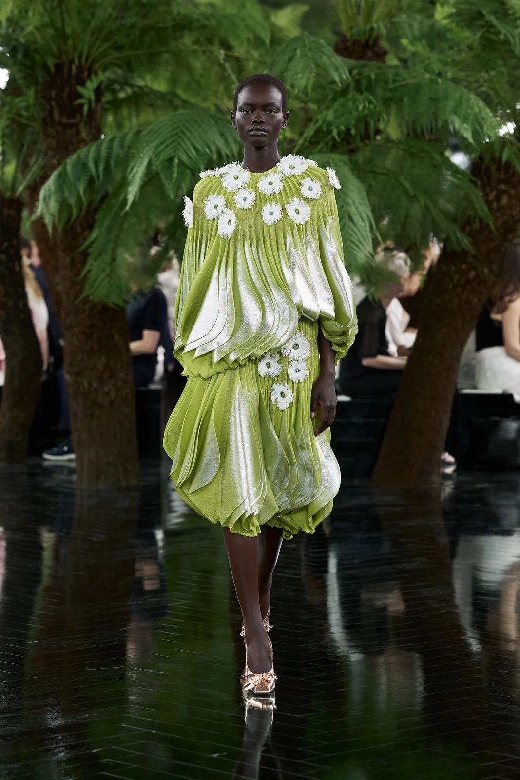 metal-dior-haute-couture-f-w-2026-05.webp