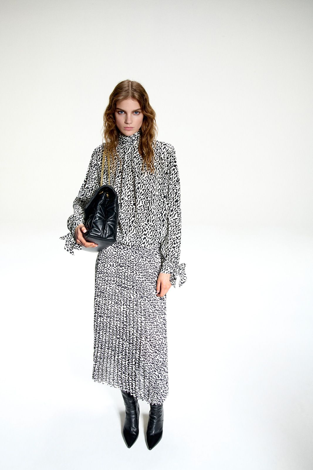 Karl_Lagerfeld_Resort_2025_-11.jpg