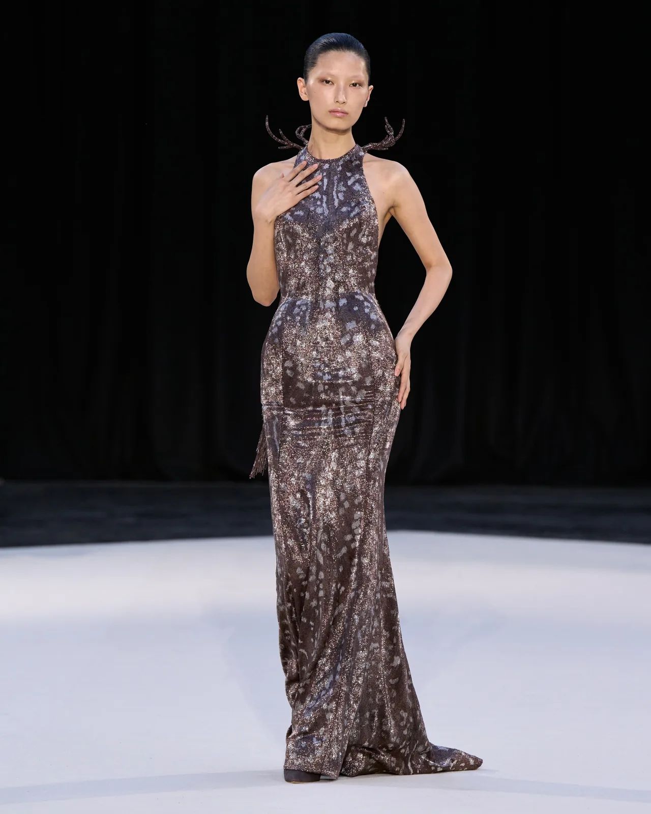 metal-ashi-studio-11.webp