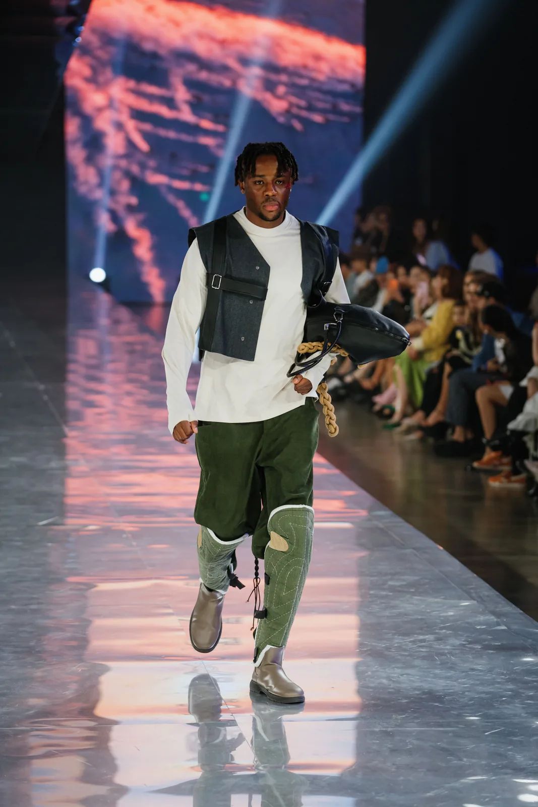 metal-visa-fashion-week-almaty-pre-fall-2026-gazhaiyip-06.webp