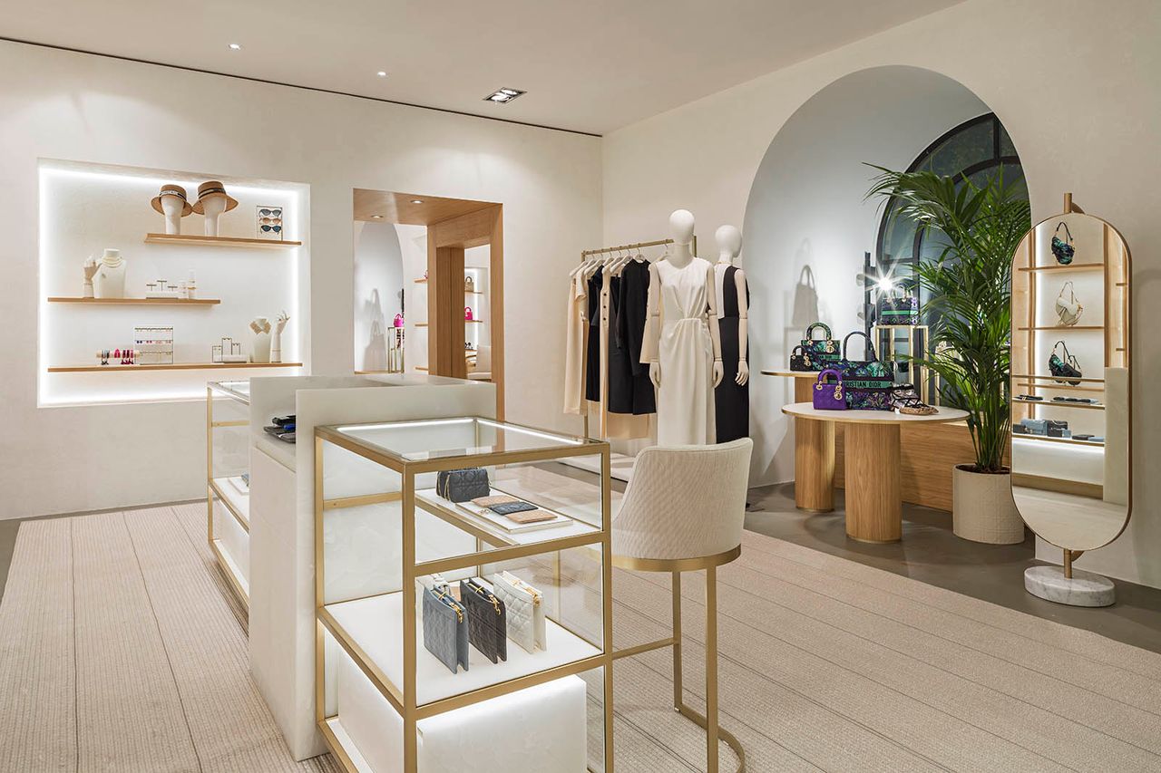 Dior POP Ups 13.jpg