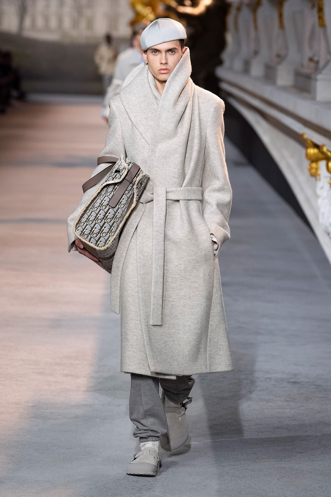 Dior Men W22 23 17.jpg