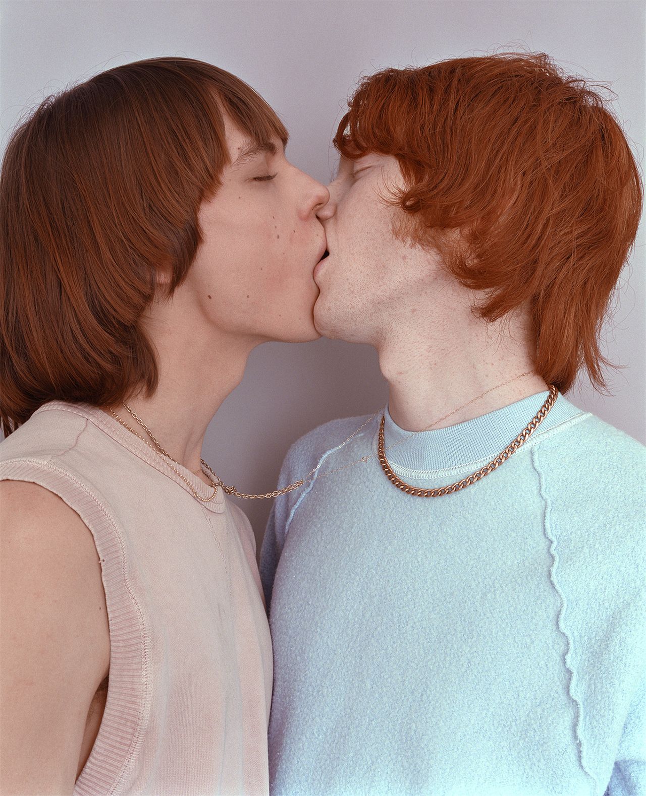 RGB-Aron-&-Chris,-Feel-It,-Dazed-&-Confused,-Issue-63,-2000-(c)Rankin.jpg