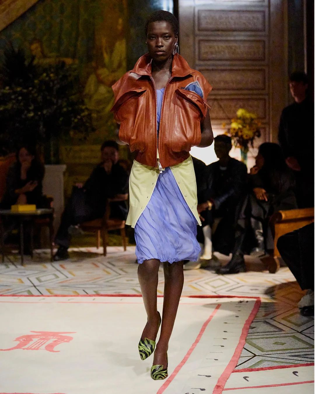 metal-versace-07.webp