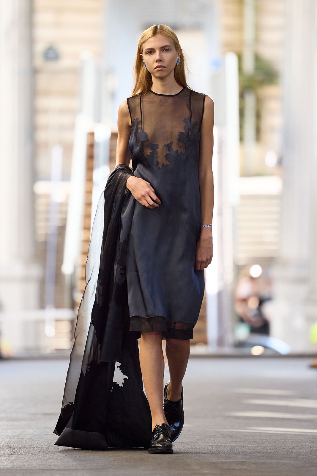 Julie-Kegels_ss26_runway_press_look25.jpg