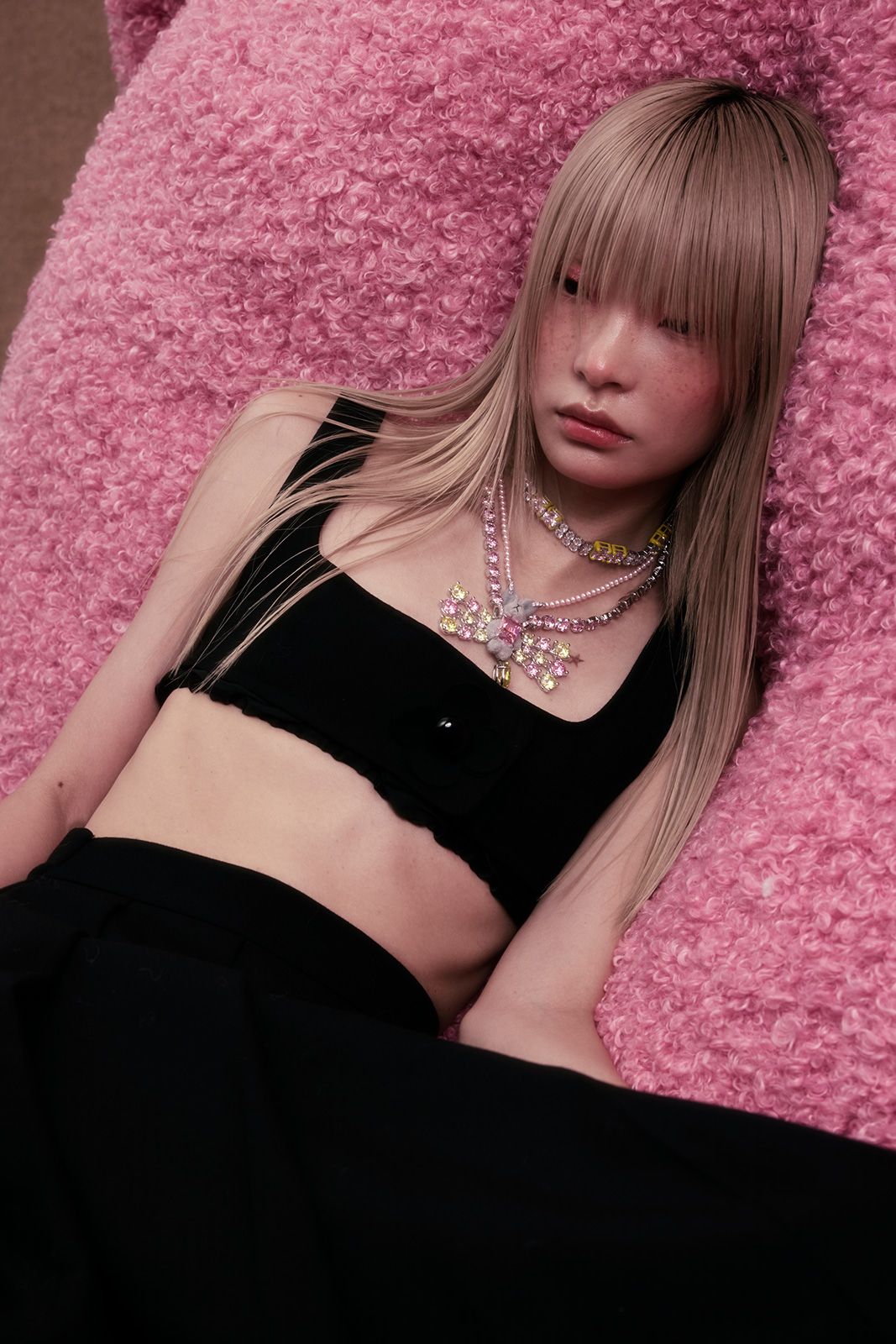 Yvmin Metalmagazine 6.jpg