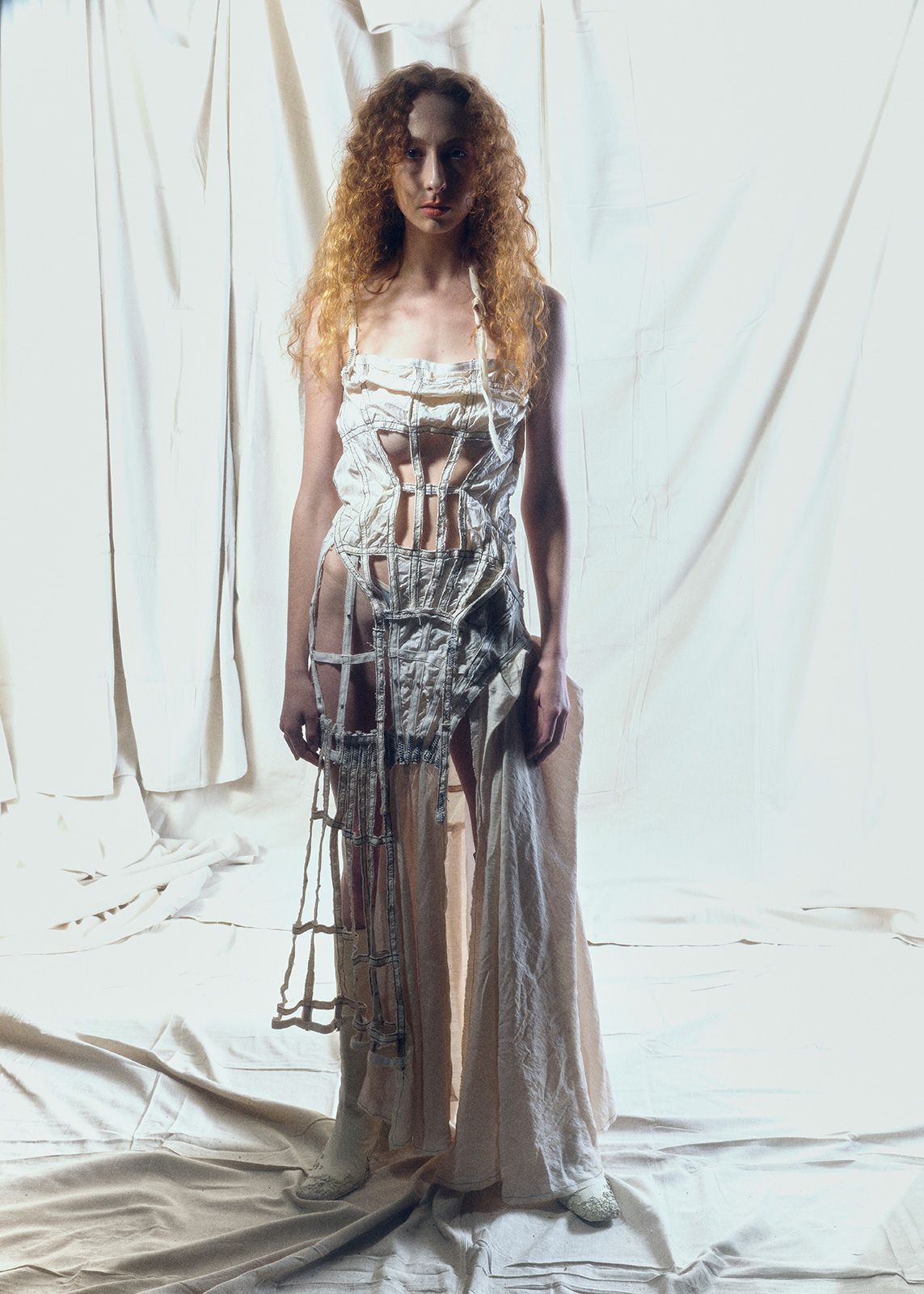Elena Velez Metalmagazine 31.jpg