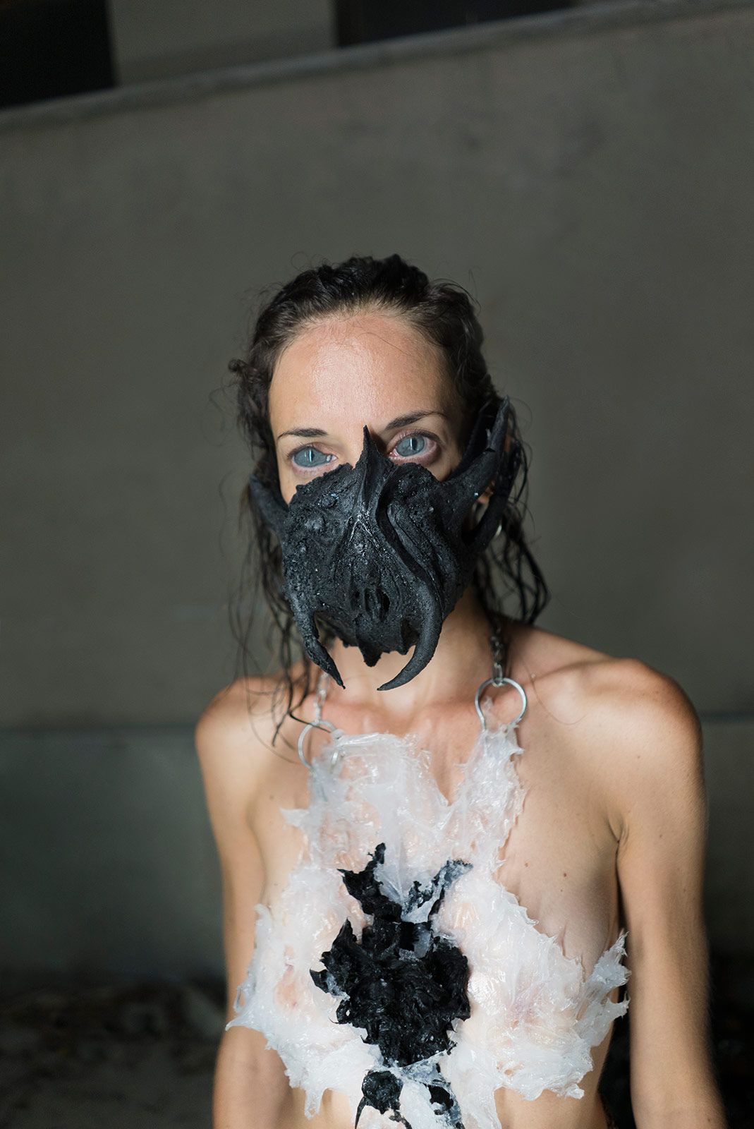 Johanna Invrea Metalmagazine 18.jpg