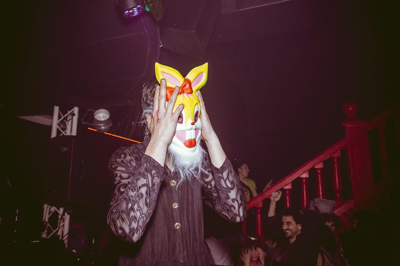 Glove Party Metalmagazine 12.jpg