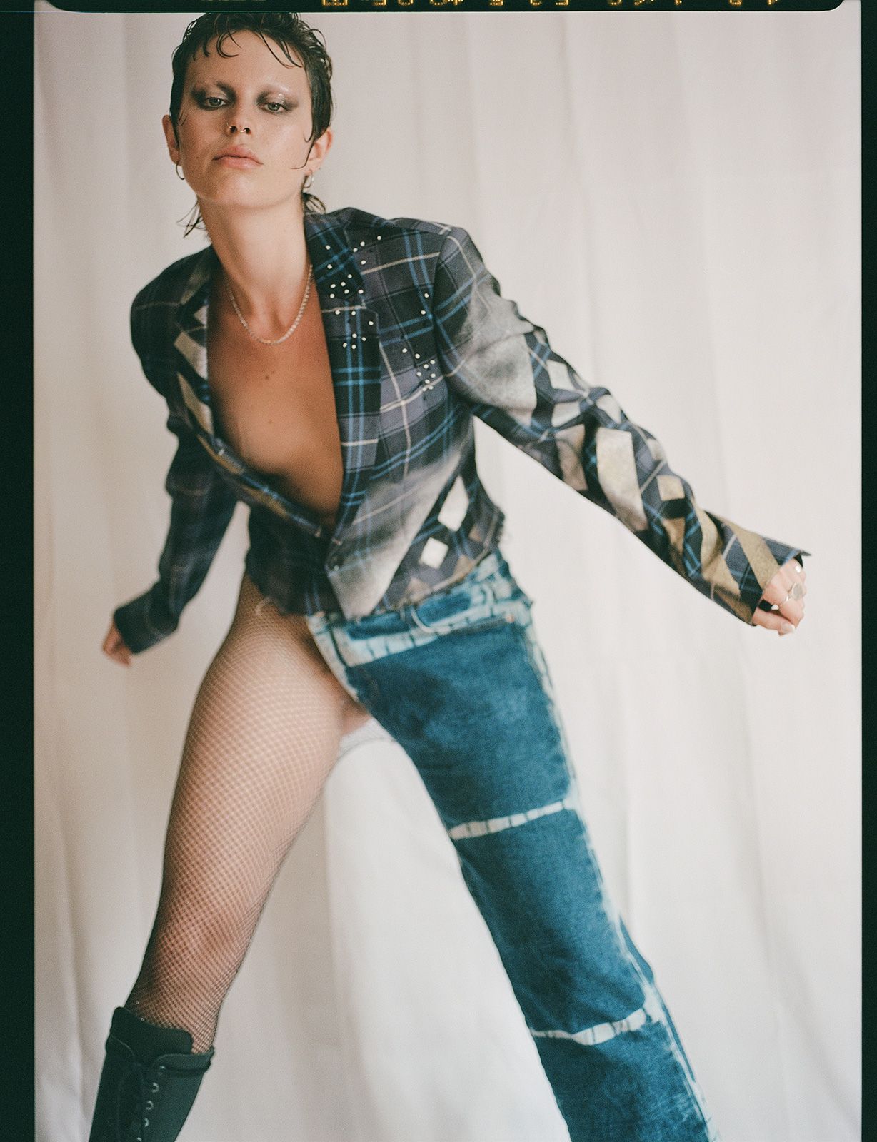 Chloe Baines Metalmagazine 3.jpg