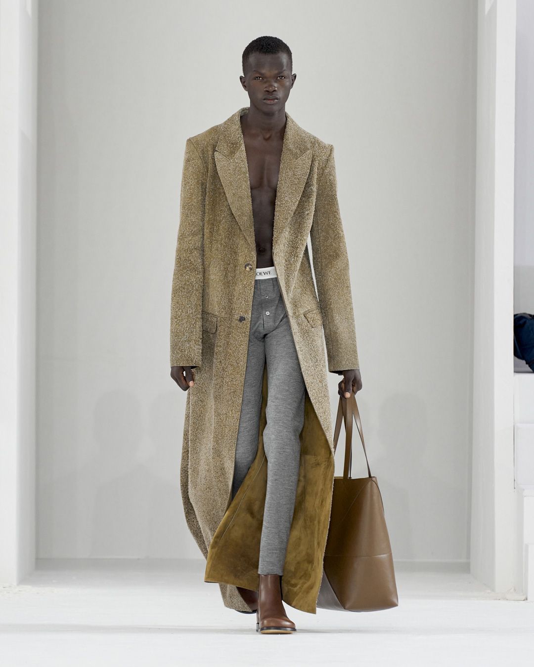 Loewe F W 2023 Metalmagazine 34.jpg
