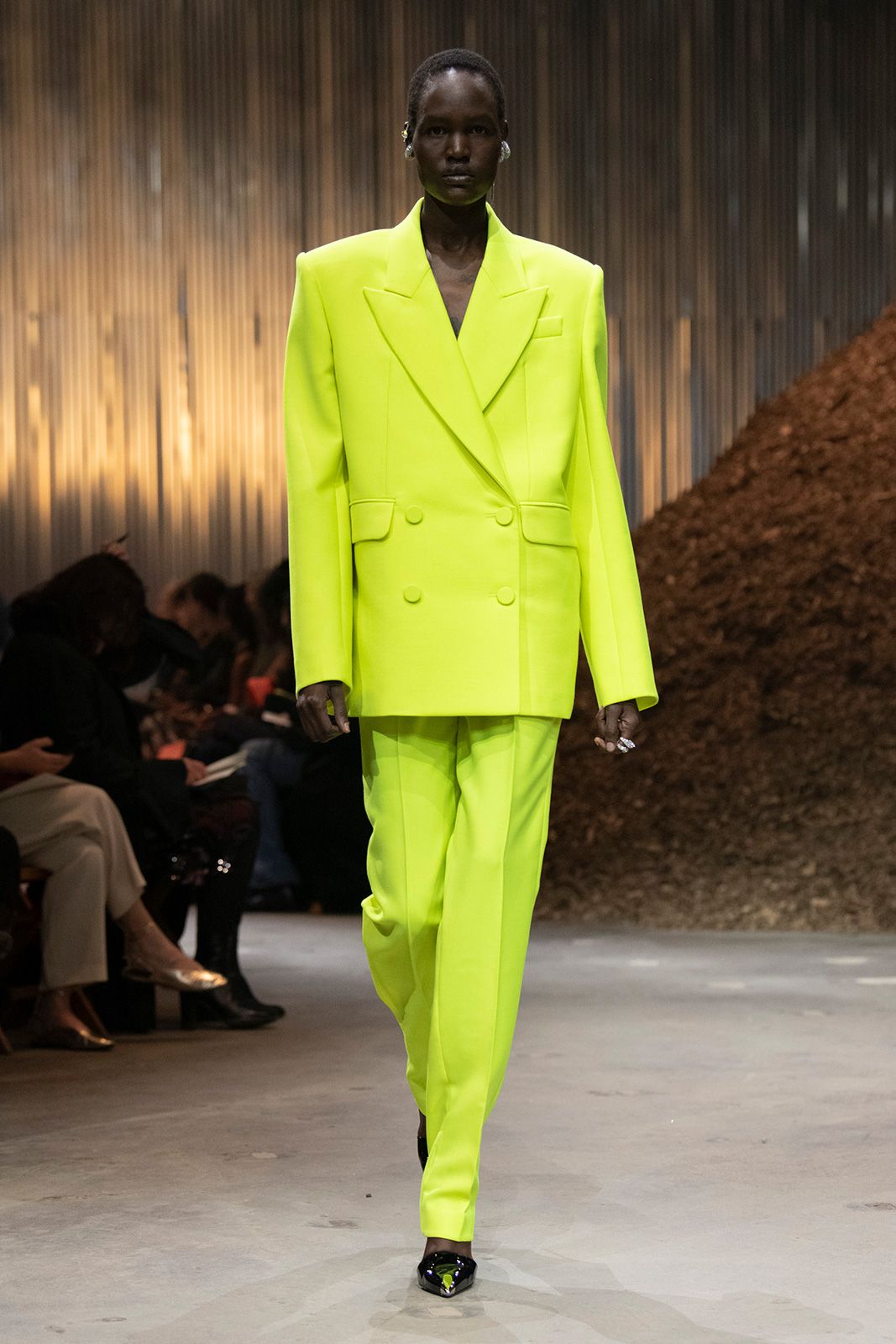 Alexander Mc Queen Fw 2022 Metalmagazine 39.jpg
