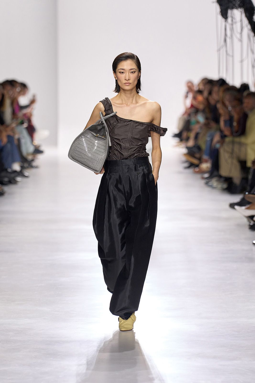 BOTTEGA-VENETA-SUMMER-2026_LOOK-04.jpg