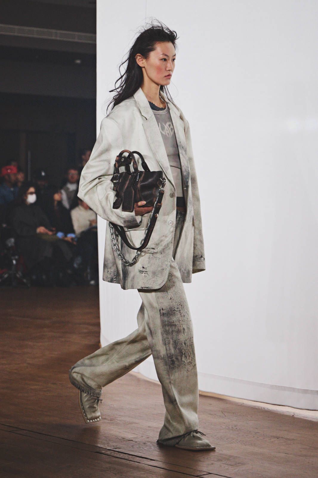 Camperlab_fw26_runway_press_look_08.jpg