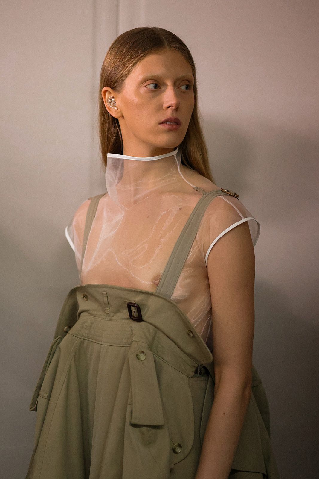 fw024-backstage-at-kiminte-kimhekim-100.jpg