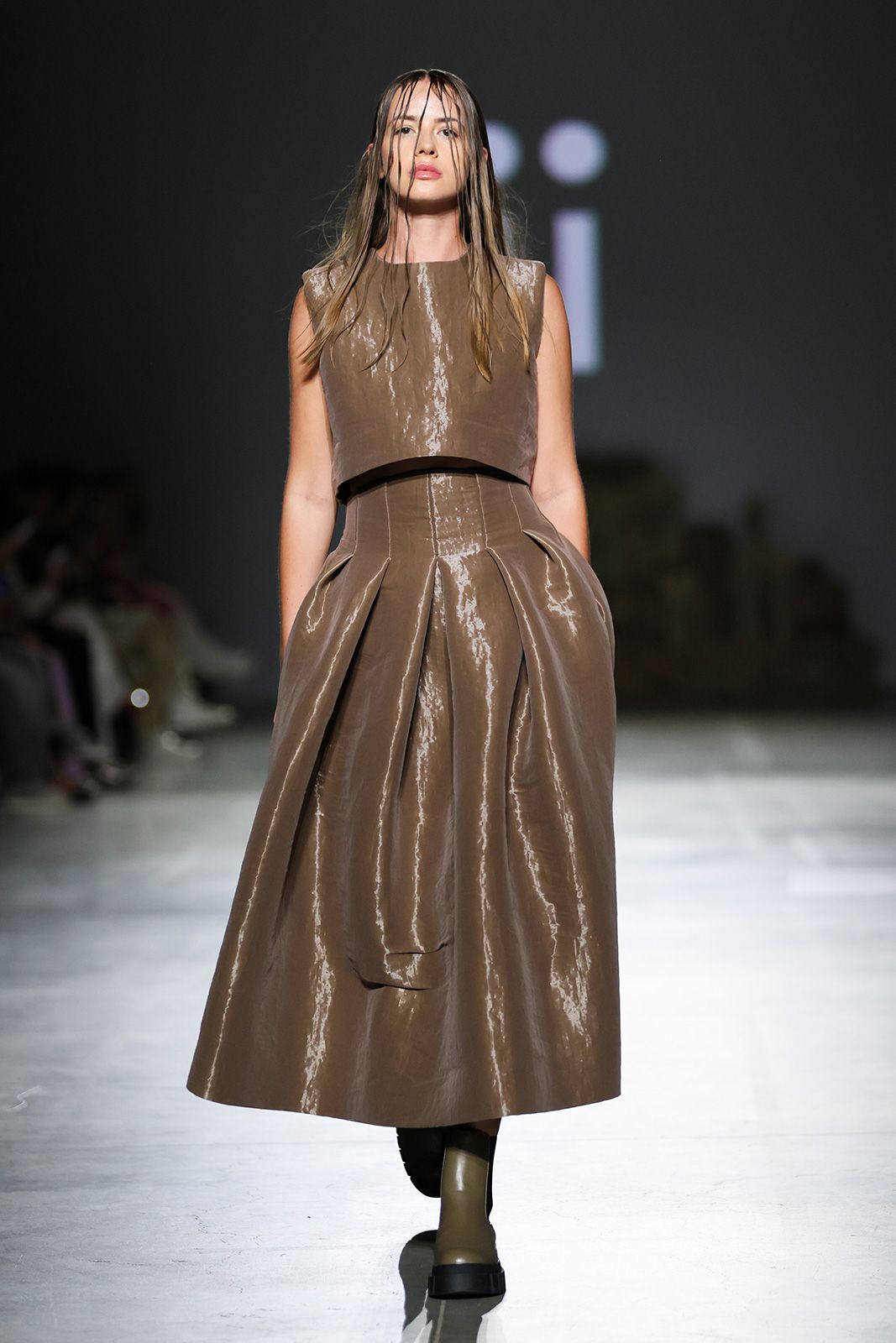 UFW_SS_25_ii_-catwalk_credits-Andriy-Sokolov-(21).jpg