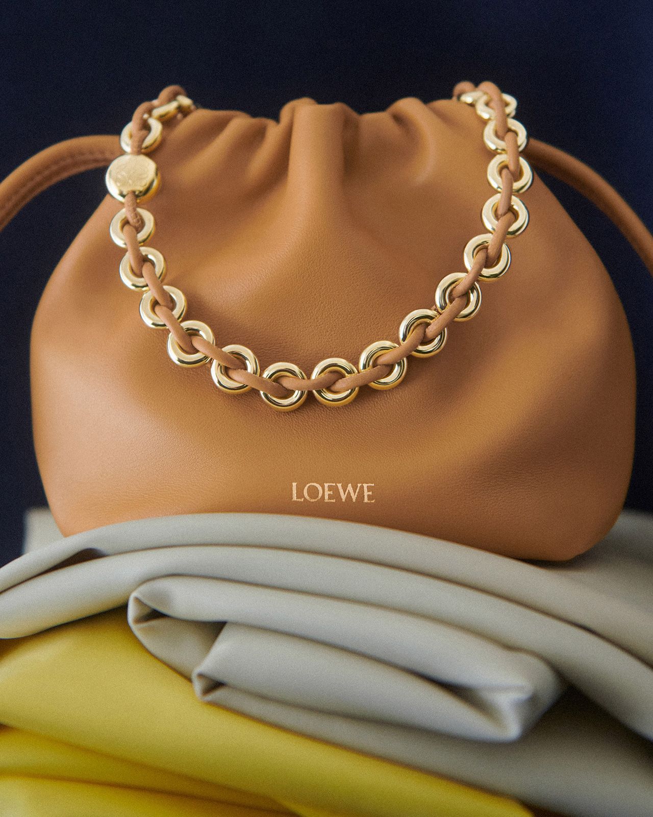 LoeweFlamencoPurse_7.jpg