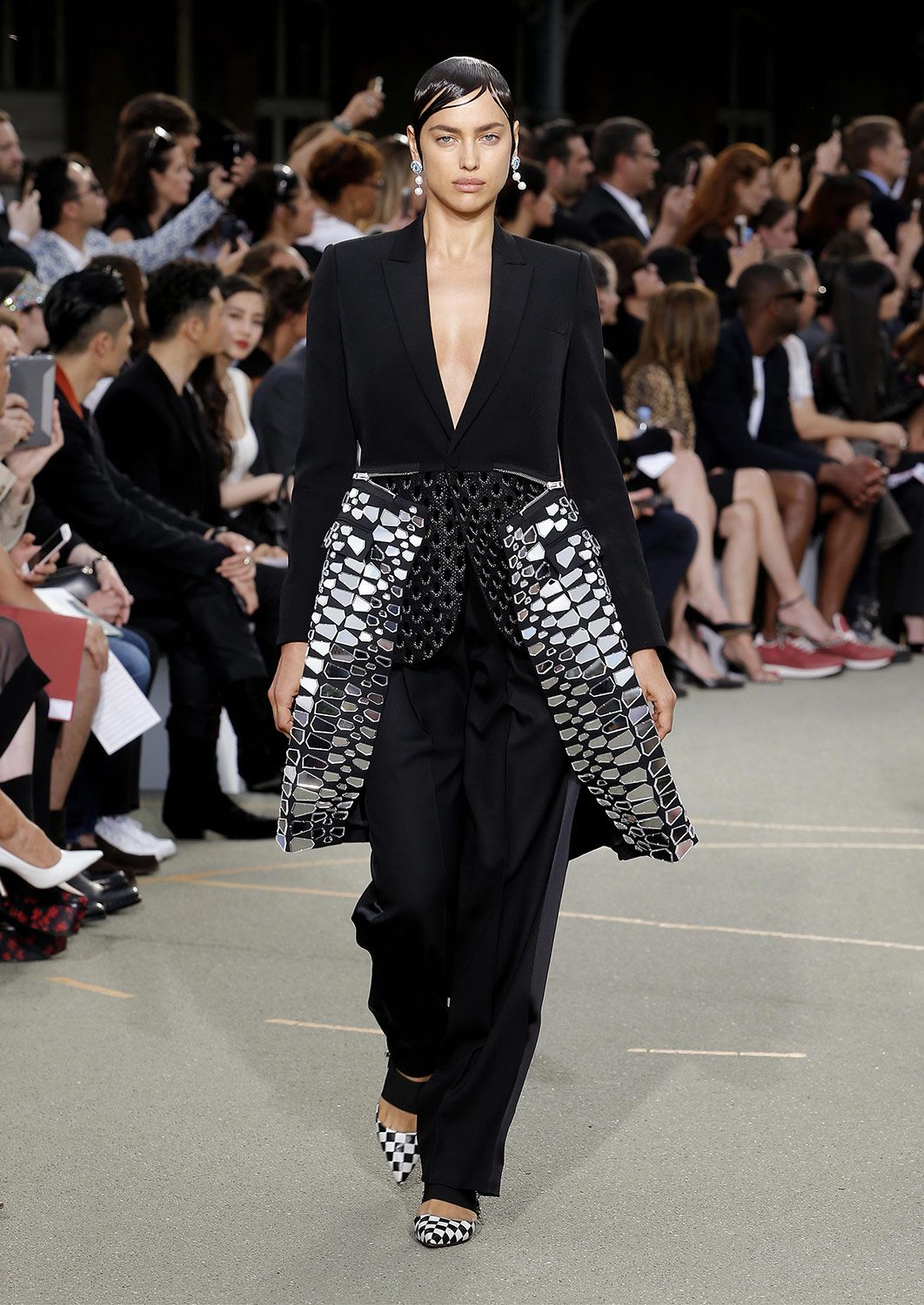 Givenchy S S17 Metalmagazine 32.jpg