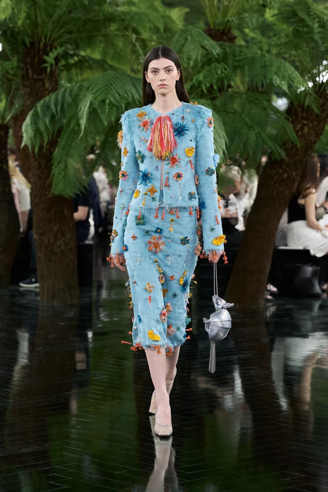 metal-dior-haute-couture-f-w-2026-11.webp