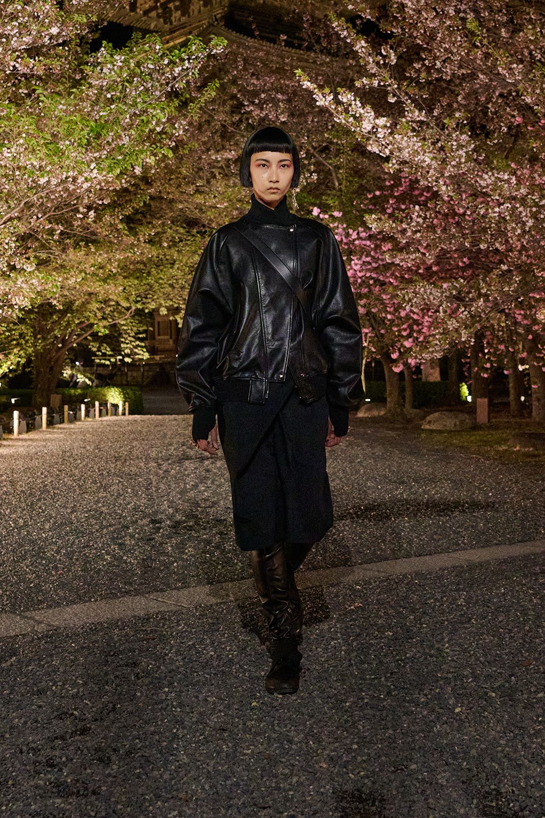 DIOR_W_RTW_FALL25_KYOTO_LOOK_18.jpg