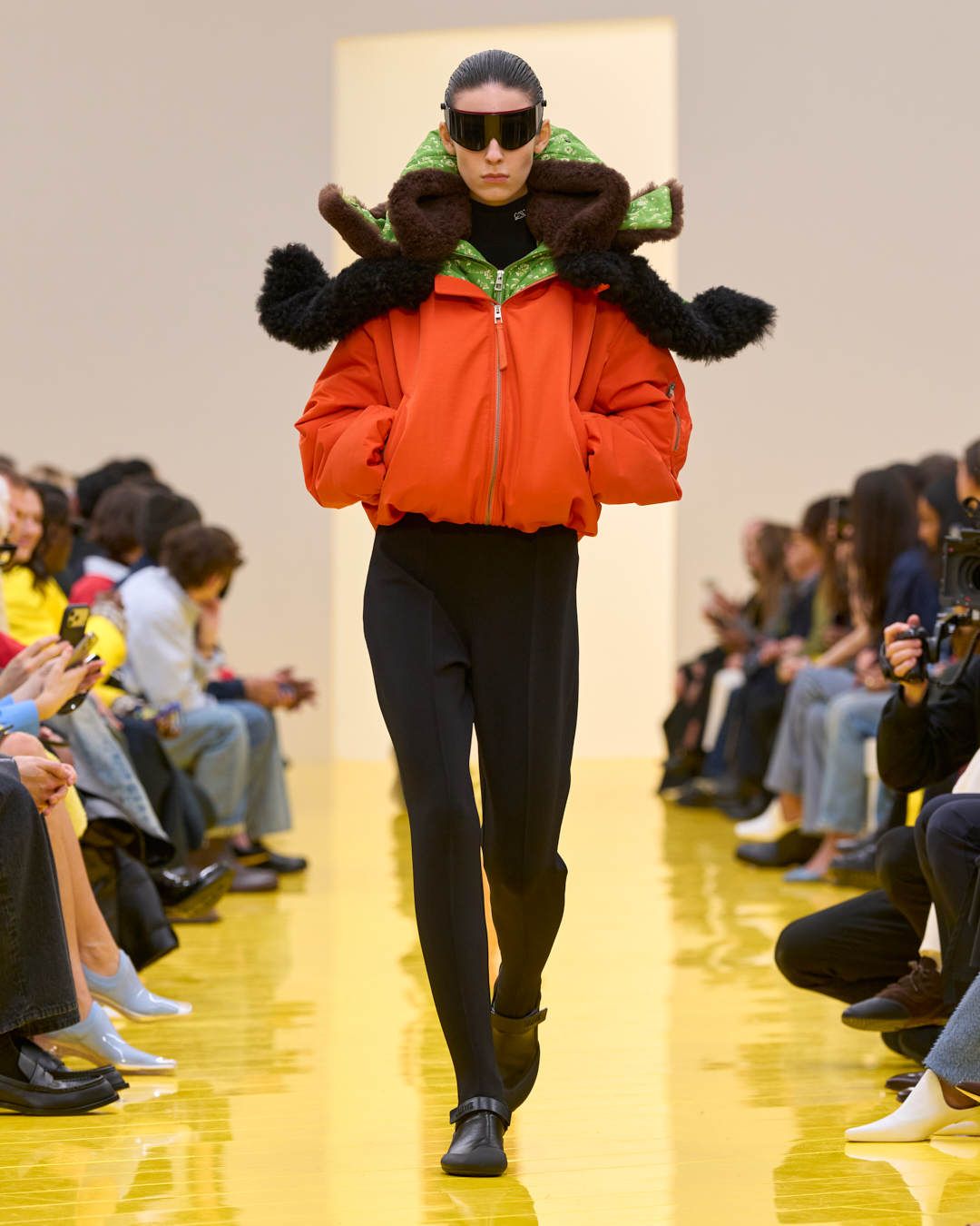 LOEWE_FAL-WINTER-26_20.jpg