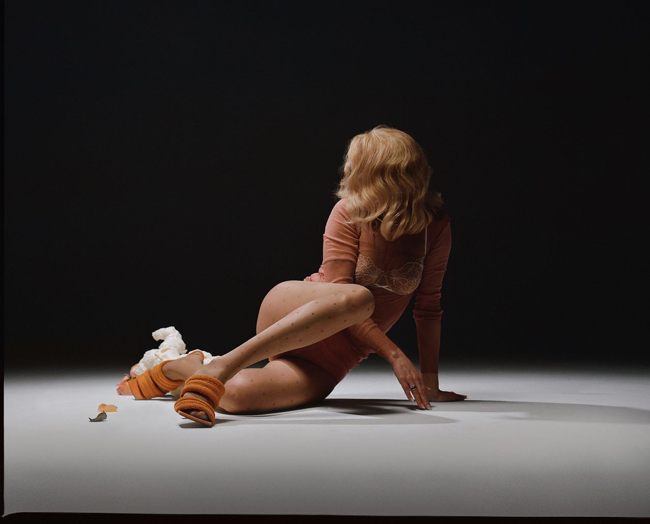 Najwa Nimri Metalmagazine 5.jpg