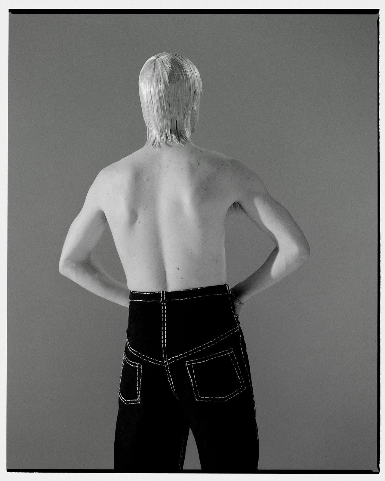Raven Artson Metalmagazine 5.jpg