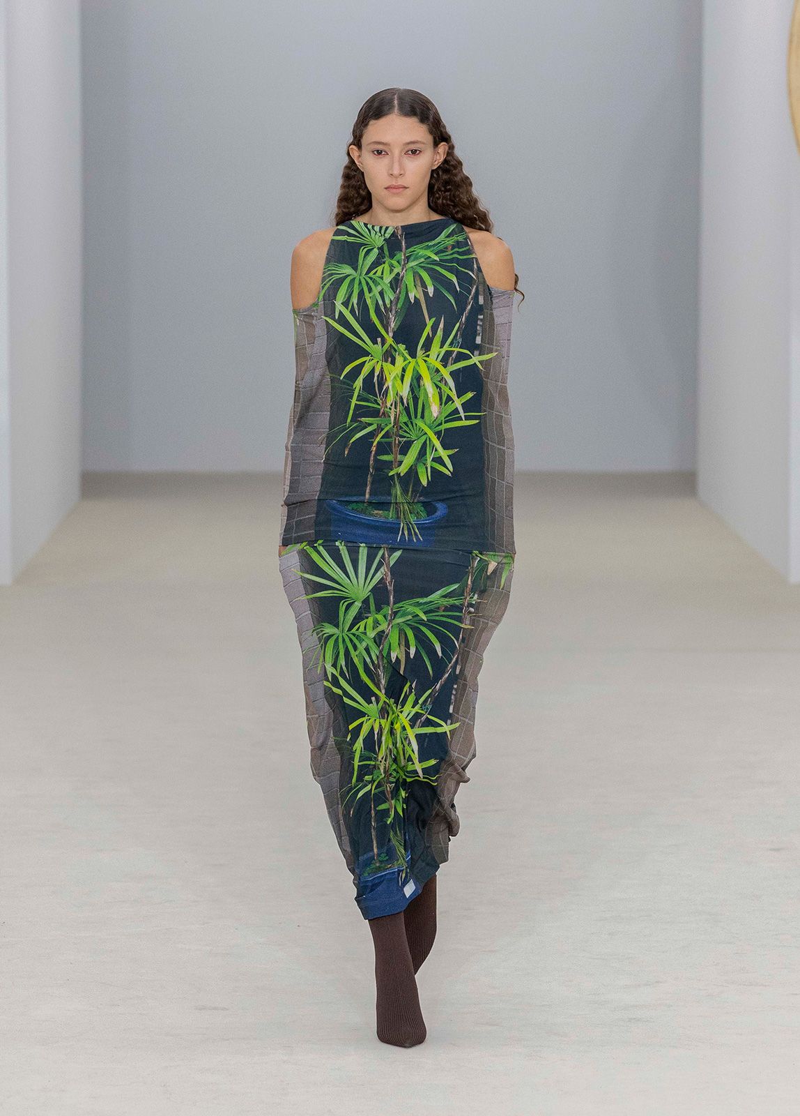 ISSEY-MIYAKE_SS26_23.jpg