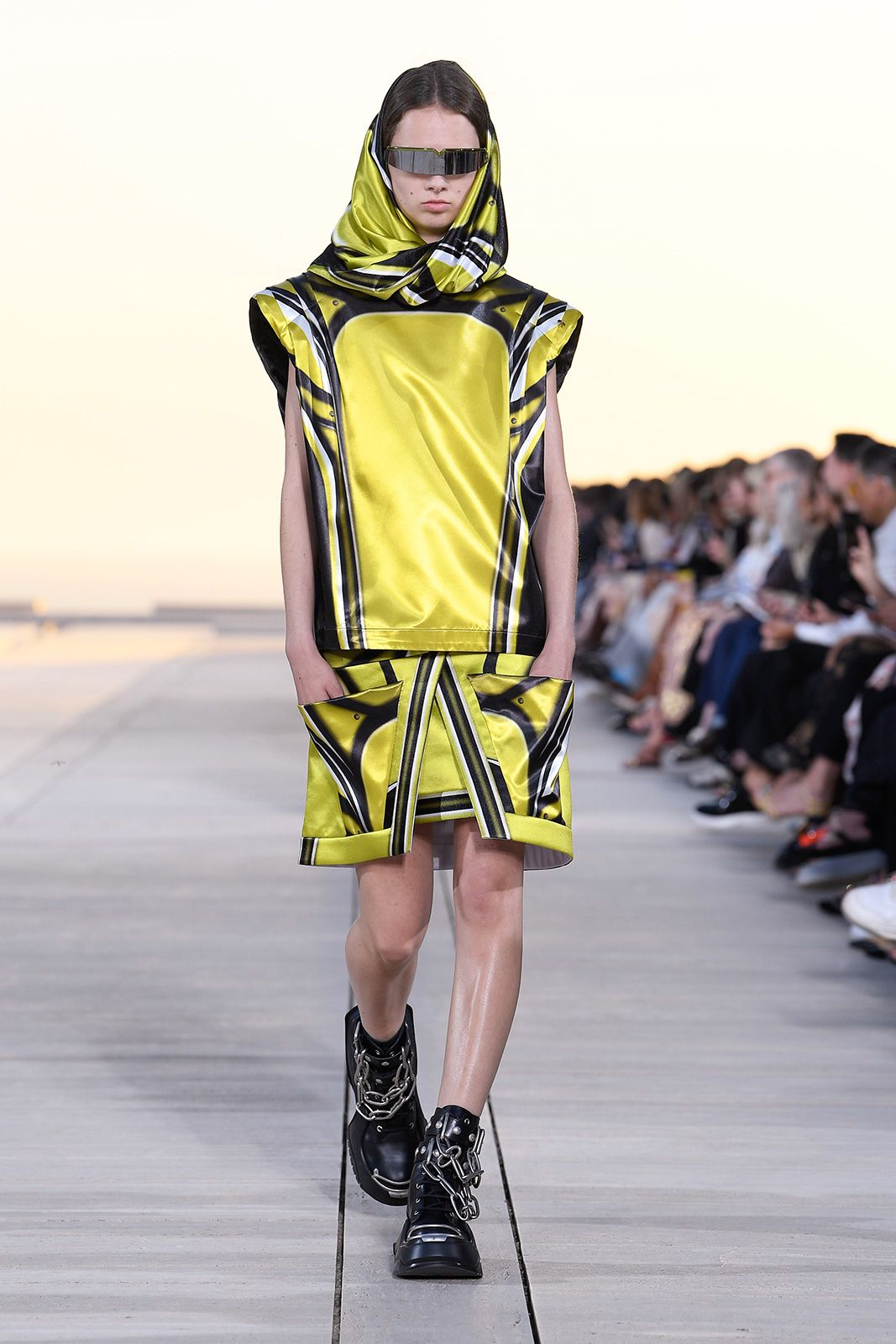 Louis Vuitton Cruise 2023 Metalmagazine 34.jpg