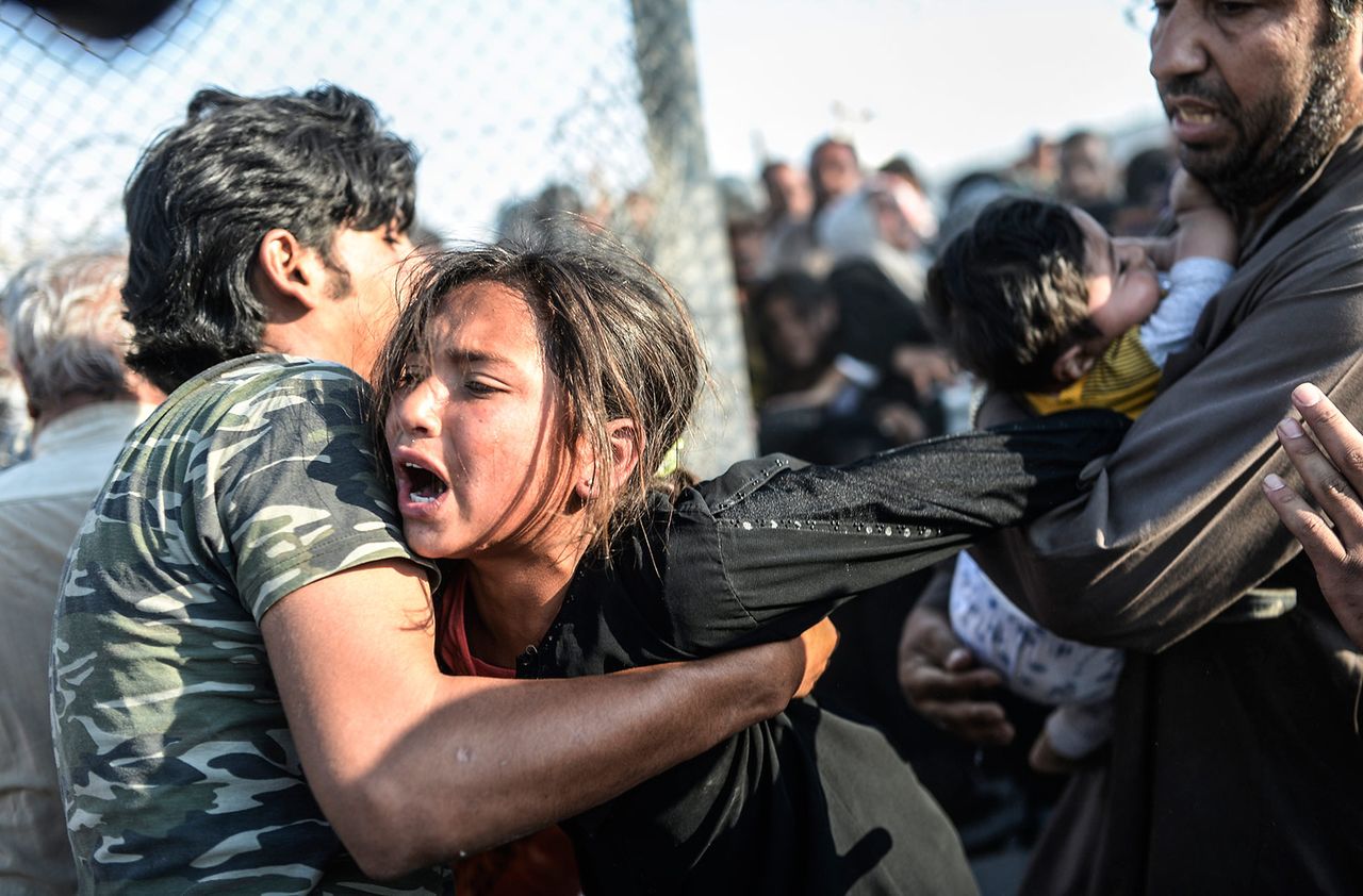  Bulent Kilic   Broken Border  13 15 June  Sanliurfa  Turkey 02.jpg